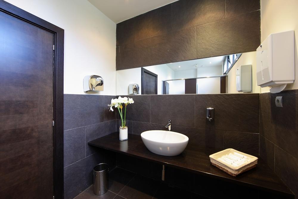 Attica 21 Valles Hotel 3*